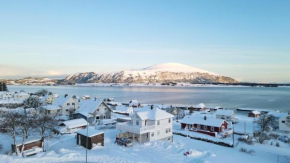 Haramsøy Holiday Apartment- Island Life North